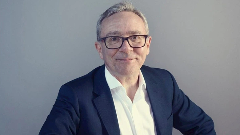 The Consumer Behavior Lab | E46: Les Binet, co-author of The Long and ...
